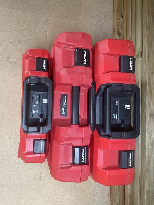 Zestaw pustych walizek HILTI
