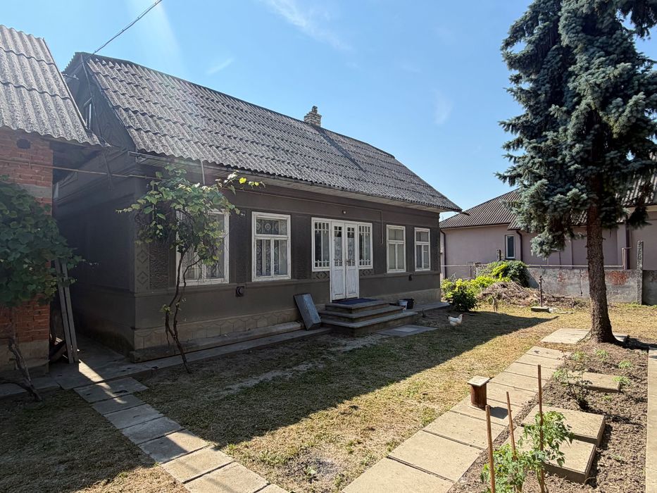 Продаж будинку в м. Новоселиця
