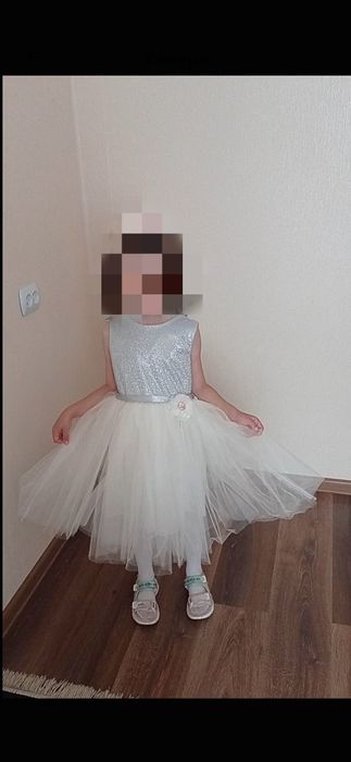 Новорічне плаття на дівчинку