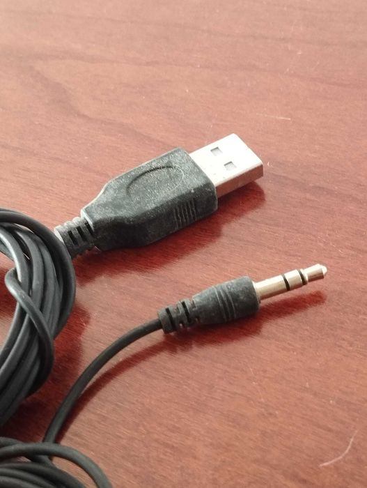 Colunas de Som USB Pretas