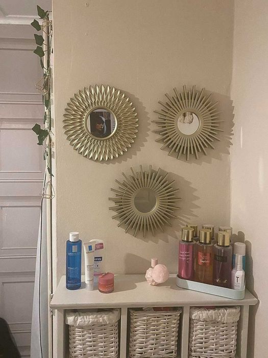 Dekoracja zestaw 3 luster w złotych ramkach do domu na ścianę