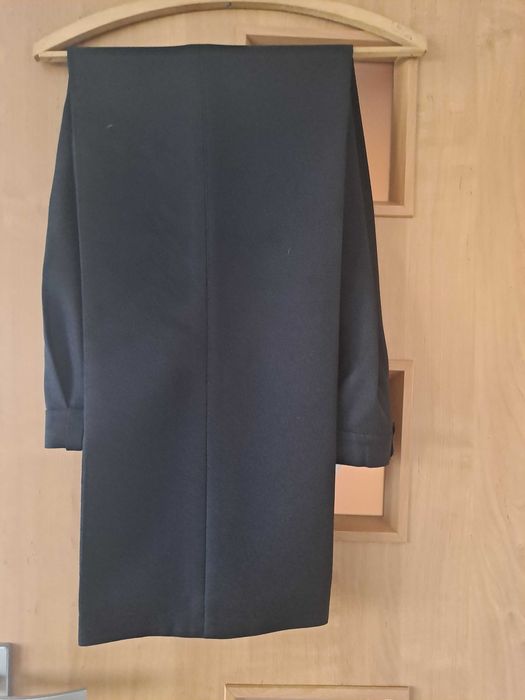 Garnitur męski czarny dla starszego pana