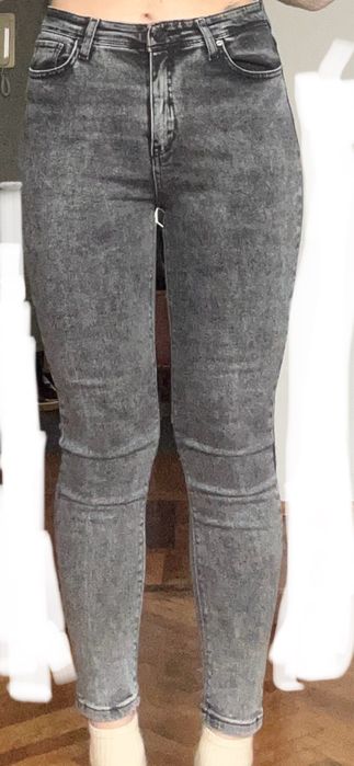Джинси скіні сірі