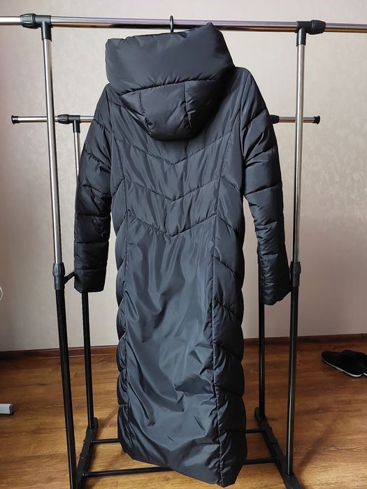 Зимова чорна куртка, 46 розмір.