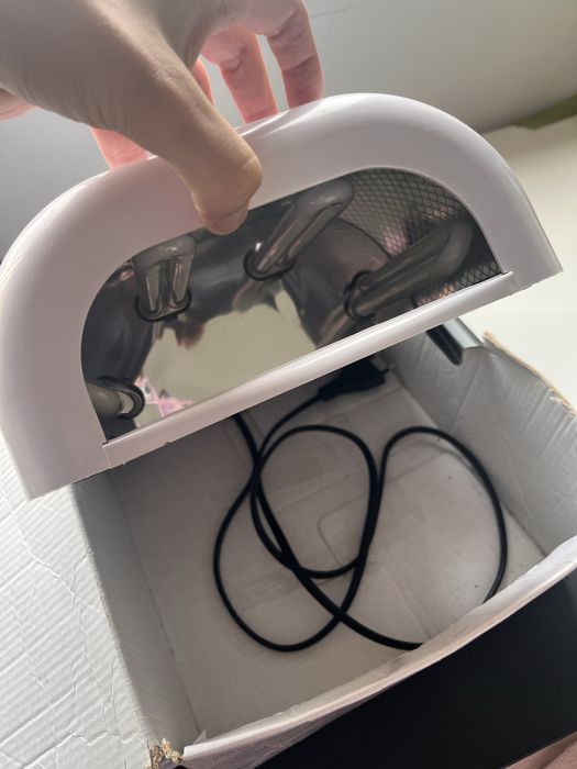 Catalisador + vernizes