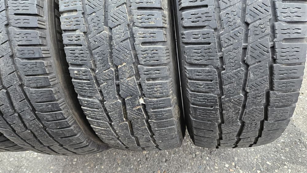 Opony zimowe  215.65.16 C Michelin