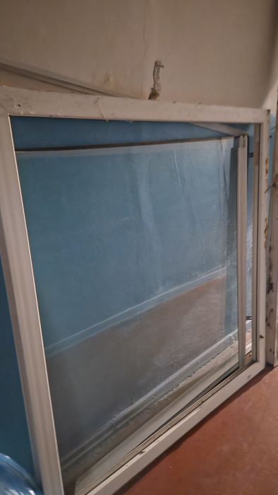 Пластикові вікна Б/У болконий блок ,двері  весь колект лише 1500 грн