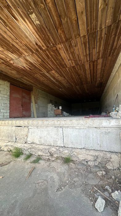 Виробничо-промисловий комплекс із земельною ділянкою