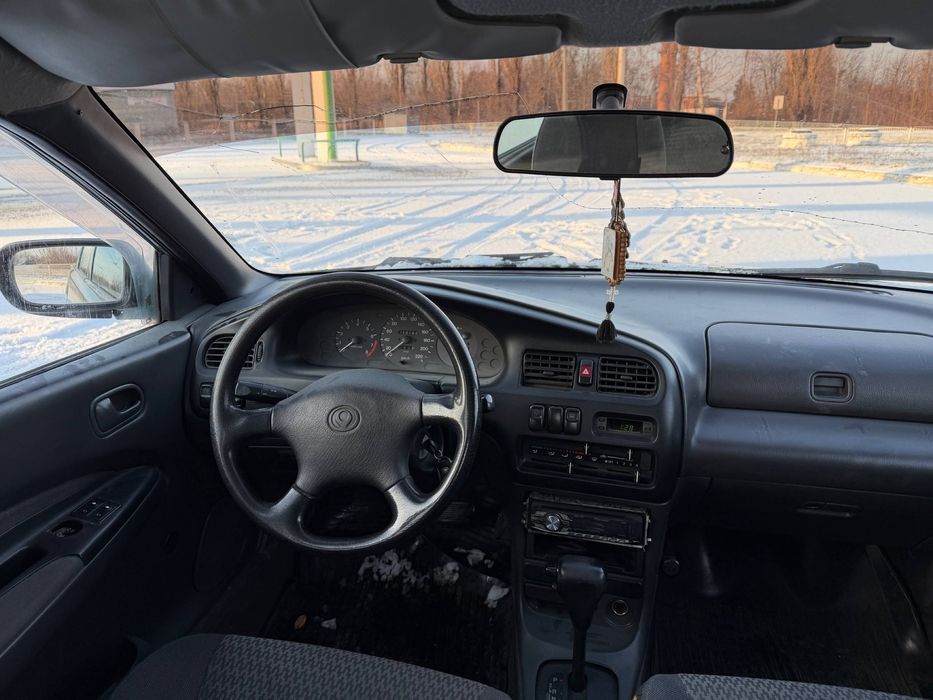 Продам Mazda 323