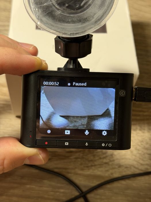 Продам відеореєстратор Xiaomi YI  Dash Cam