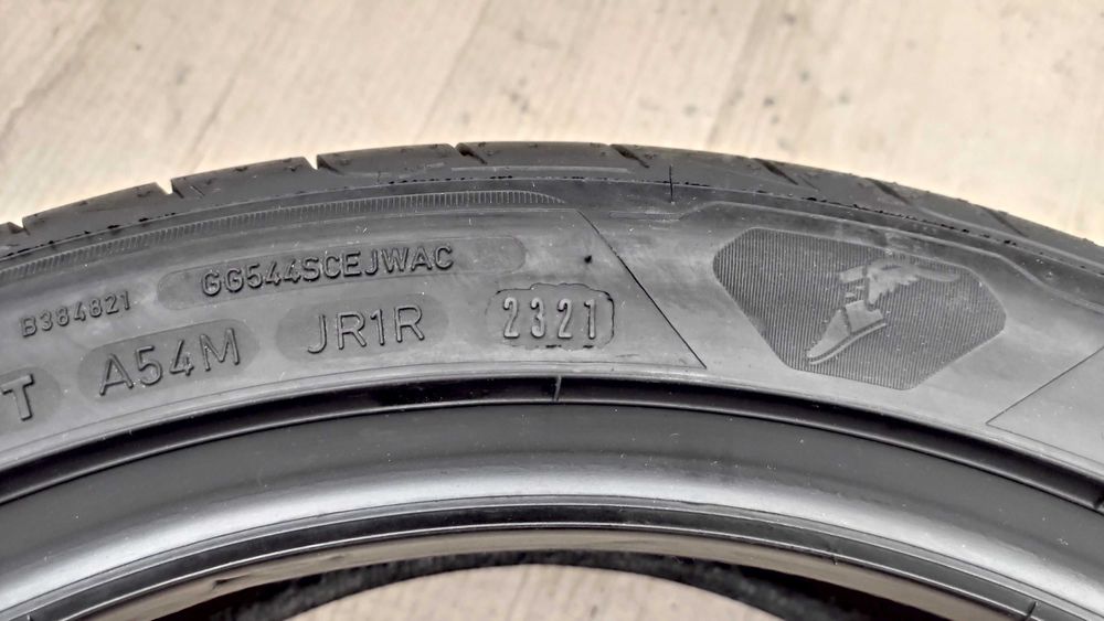 шини 215/45R18. Goodyear. 99% (замінник 225/40/18)