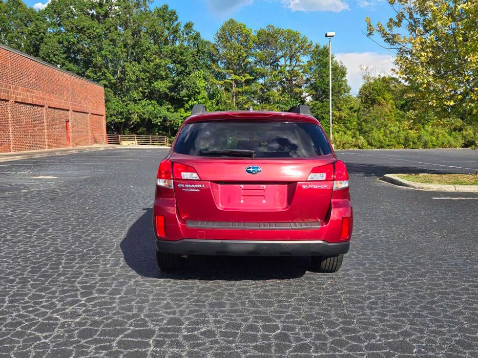Subaru Outback Limited      2013