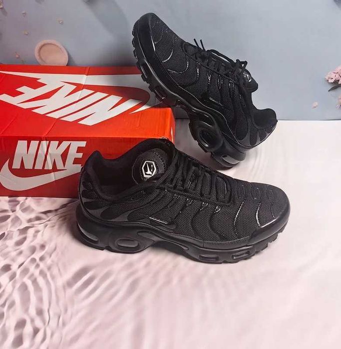 Nike Air Max TN Plus_Black Rozmiar.41