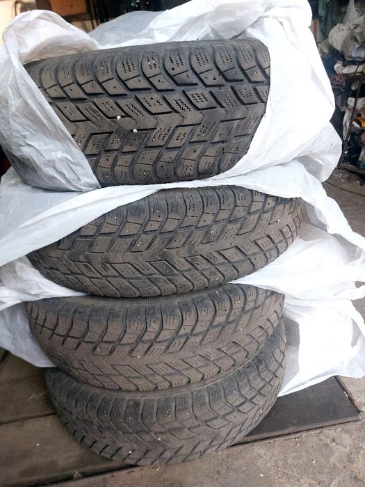 Продам колеса р14 зимові