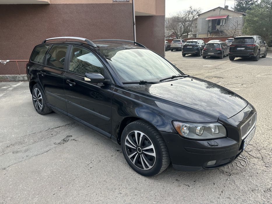 Volvo v50 2.0 diesel в гарному стані !!!