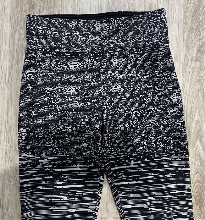 Oysho fitnes xs legginsy czarno białe jak nowe