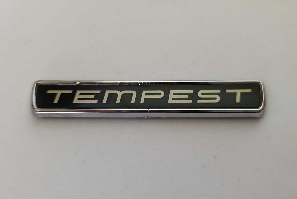Napis emblemat Pontiac  Tempest znaczek