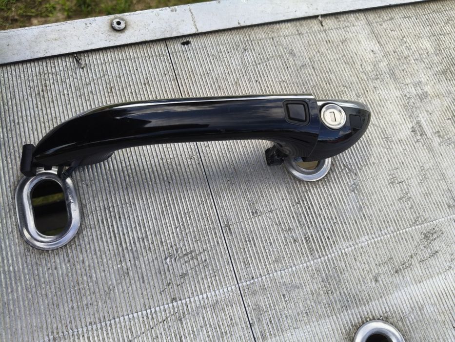 Mercedes R klasa w251 ml w164 lewa klamka kierowcy a1647.600.370 Europ