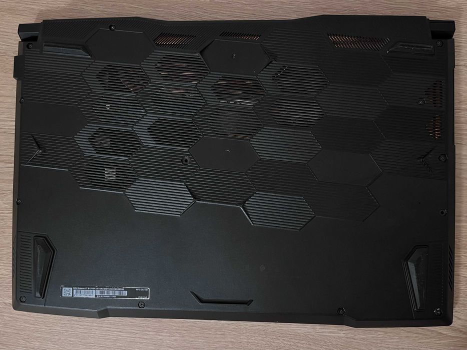 Laptop MSI Katana 17 | Intel i7-12650H NVIDIA RTX 4050 16GB RAM 512GB