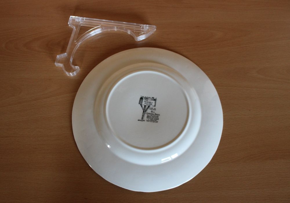 Conjunto 12 pratos em porcelana Johson Bros (NOVOS)