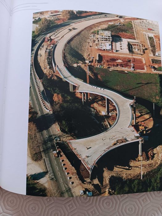 Livro Ponte Rainha Santa Isabel Coimbra, Edição Estradas de Portugal