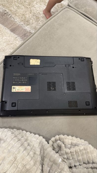 Ноутбук Lenovo V570