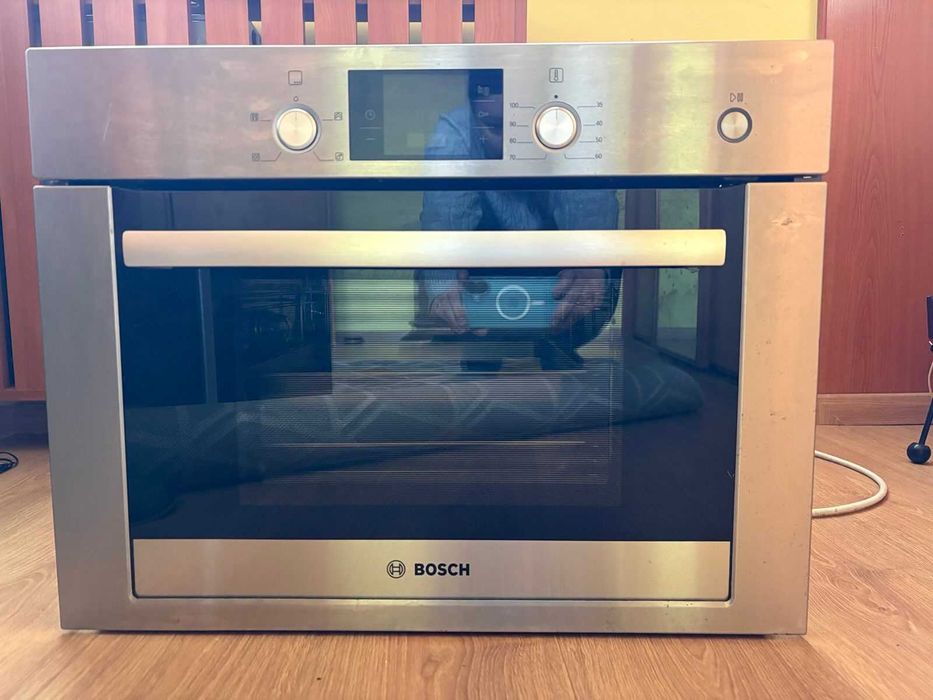 Piekarnik parowy Bosch HBC24D553