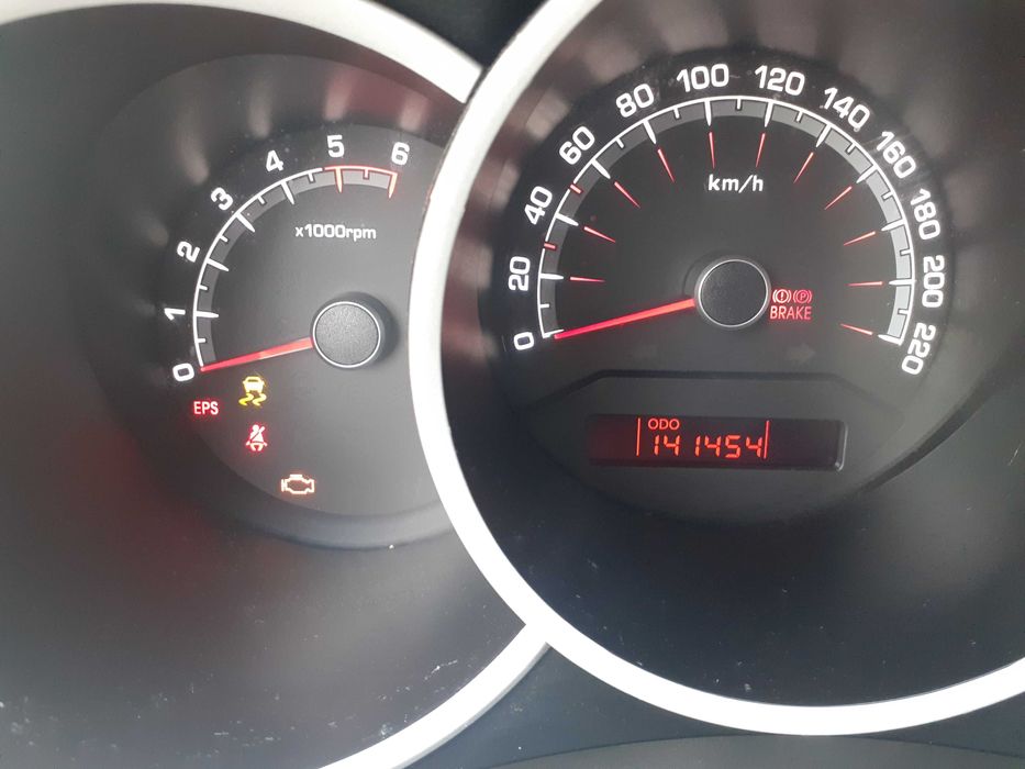 KIA VENGA 1,6CRDI 2013 Rok