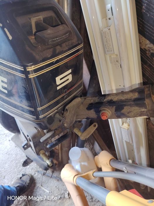 Motor de barco evinrude 5 hp