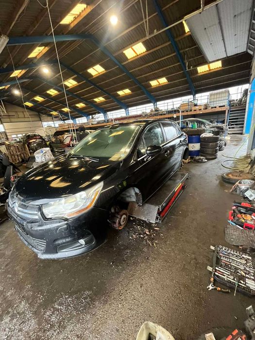 Citroen C4 B7 бампер та інше.Сітроен Ц4б7 бампер та інше,Сітроен ц4 б7