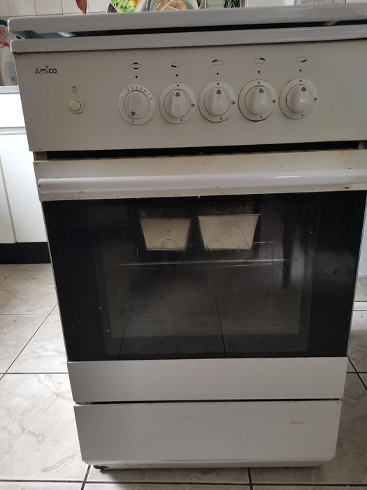 Kuchnia  gazowa Amica, sprawny technicznie, okazja 260zl