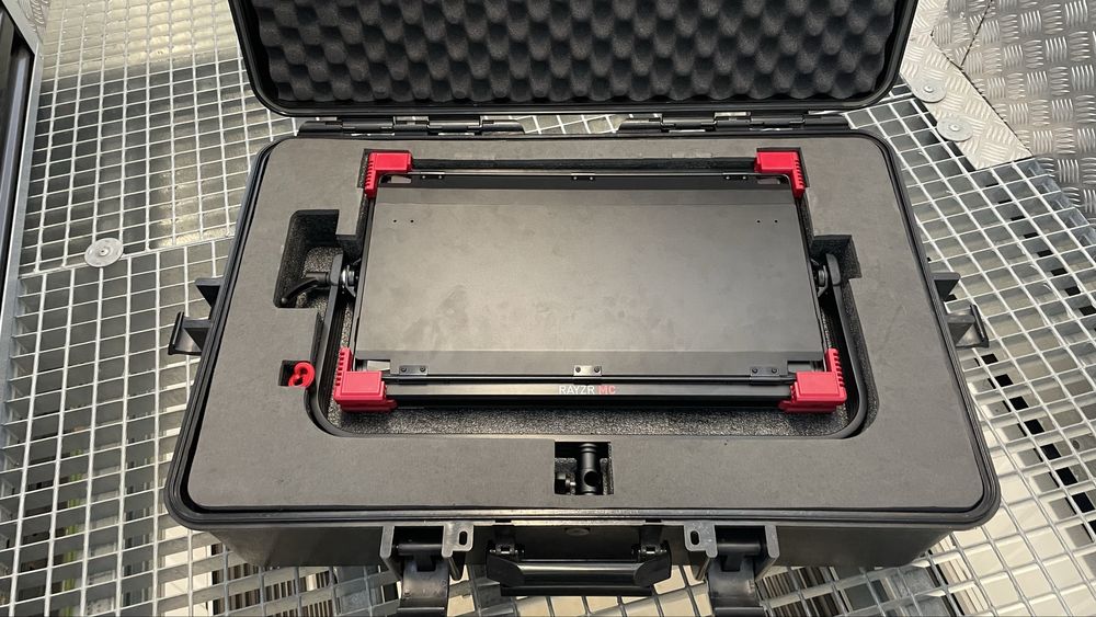 Luz led de video cinema Rayzr MC 200 RGB como nova + bateria e caixa
