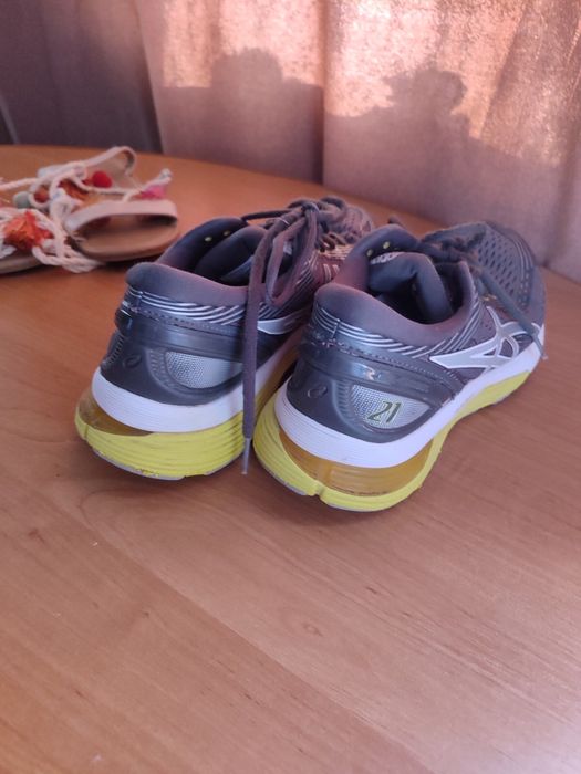 Кросівки чоловічі asics