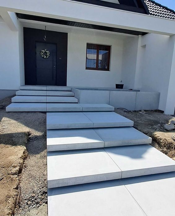 Schody lewitujące, kaskadowe; beton arch; duże formaty; pod wymiar