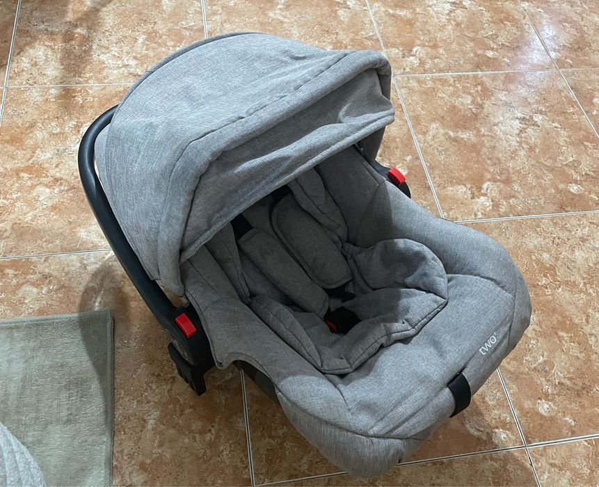Ovo bebe / carrinho passeio com cama incluido