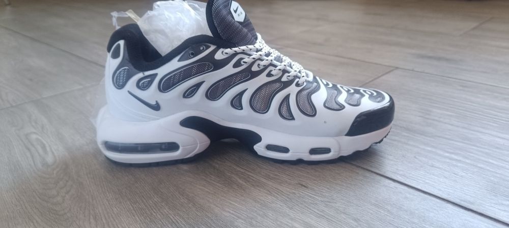 Продам кросовки nike