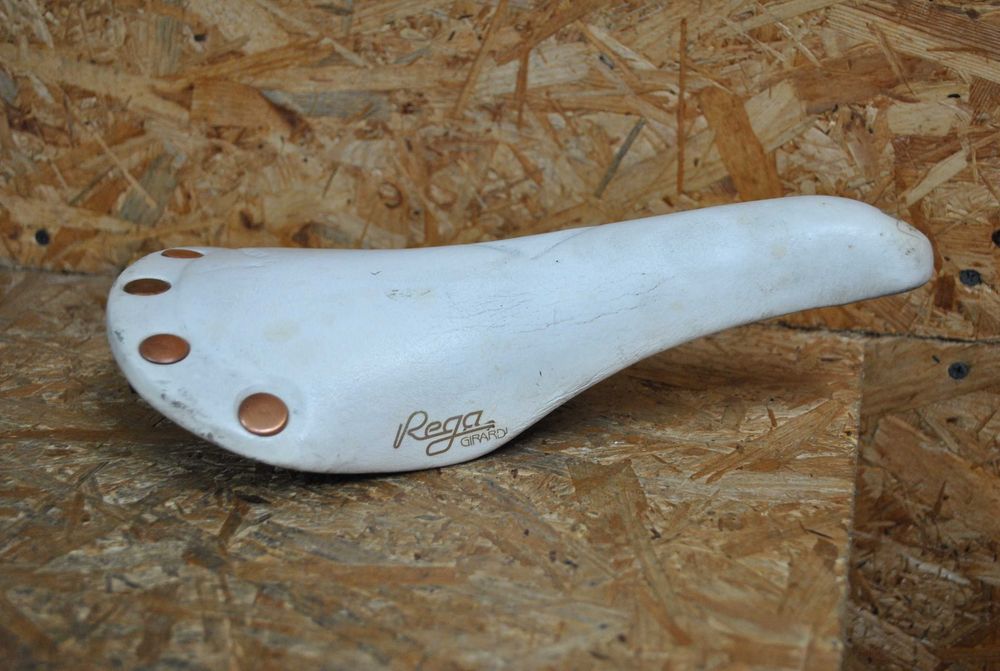 Siodło rowerowe Selle San Marco Regal białe siodełko retro szosa