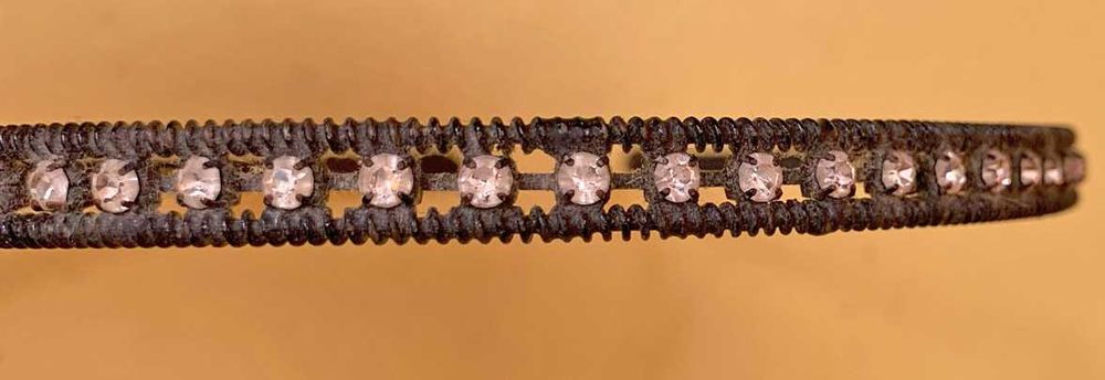 Bandolete em Metal com Brilhantes, como Nova