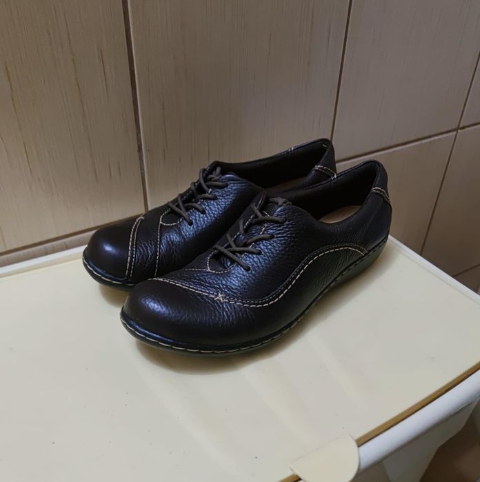 buty damskie 39;Clarks czółenka półbuty wiązane obuwie czarne Black na