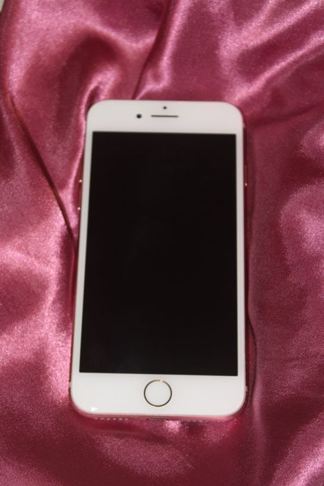 iPhone 8 em bom estado, na caixa