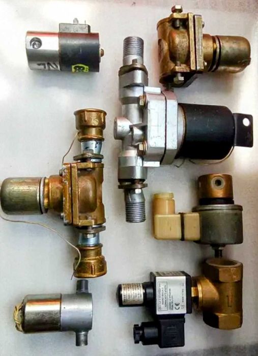 Электромагнитные клапана и  катушки на 24-220в.