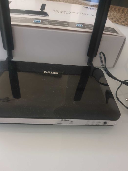 Router Wi-Fi LTE 4G. Marki D-LINK DWR-921
