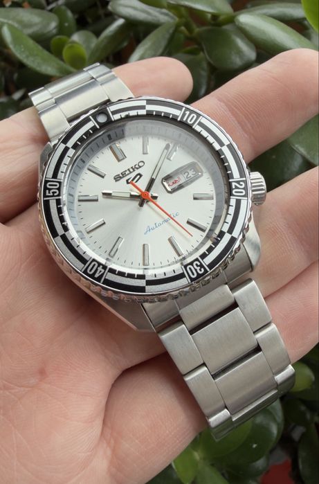 Seiko 5 Sports Rally Automatico