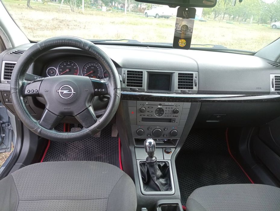 Продам Opel Signum