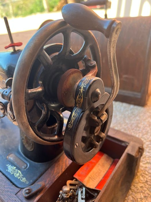 Máquina de costura antiga