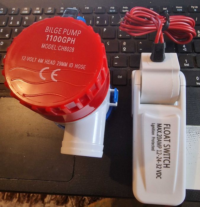 NOVA SUBMERSÍBLE BOMBA DE AGUA Automático para Barco 12 v