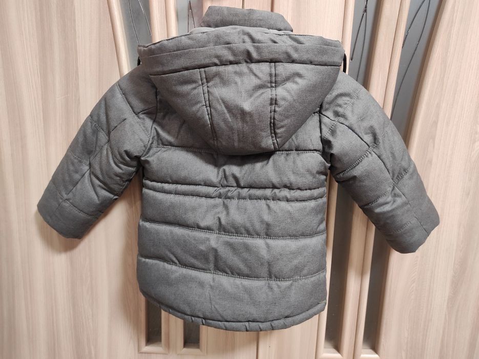 Продам зимнюю куртку  в хорошем состоянии