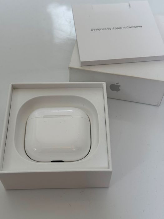 Airpods 4 com caixa como novos