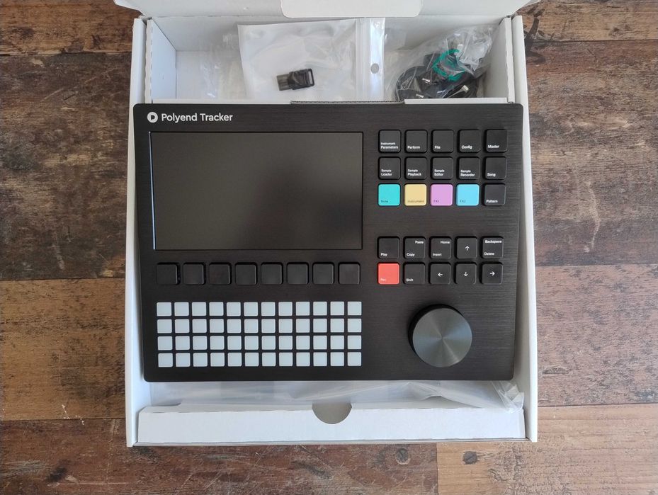 Polyend Tracker (sampler, MIDI sekwencer, syntezator)