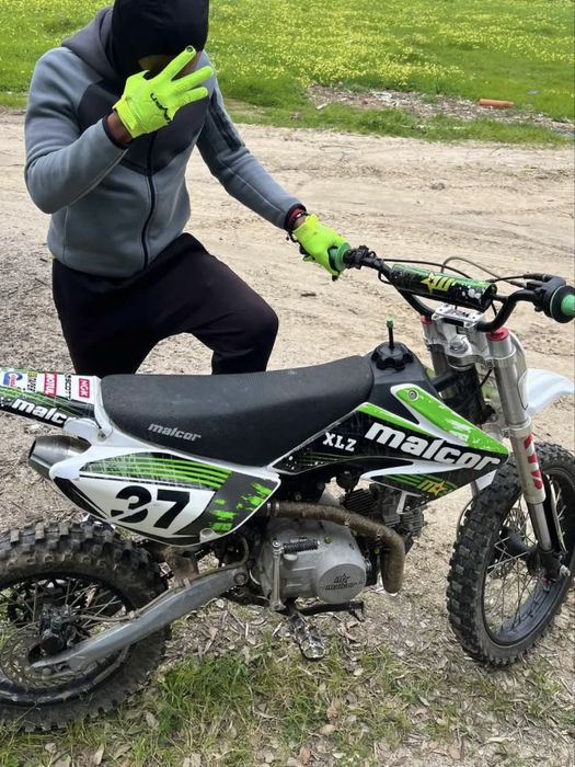 Pit bike 125cc Em setubal perto da estação